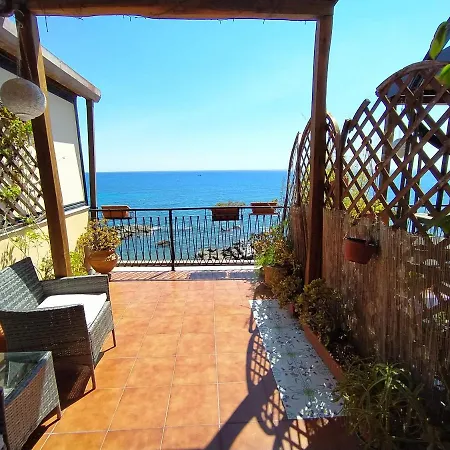 Teocle Beach Apartment *